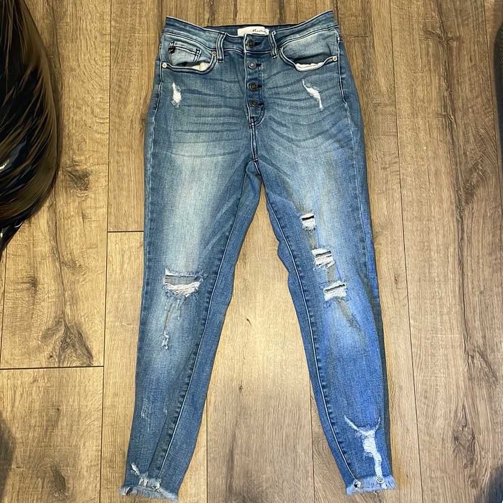 KanCan distressed jeans